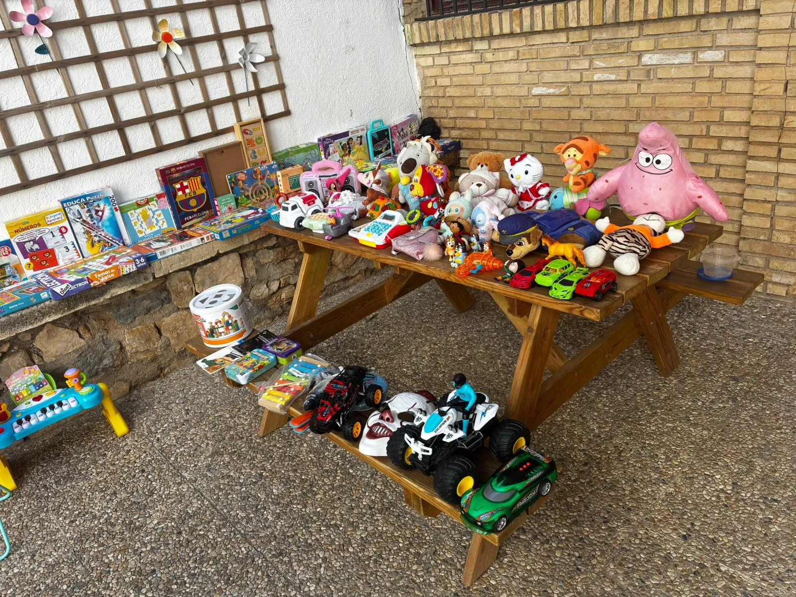 Otra imagen de la actividad del mercadillo de juguetes